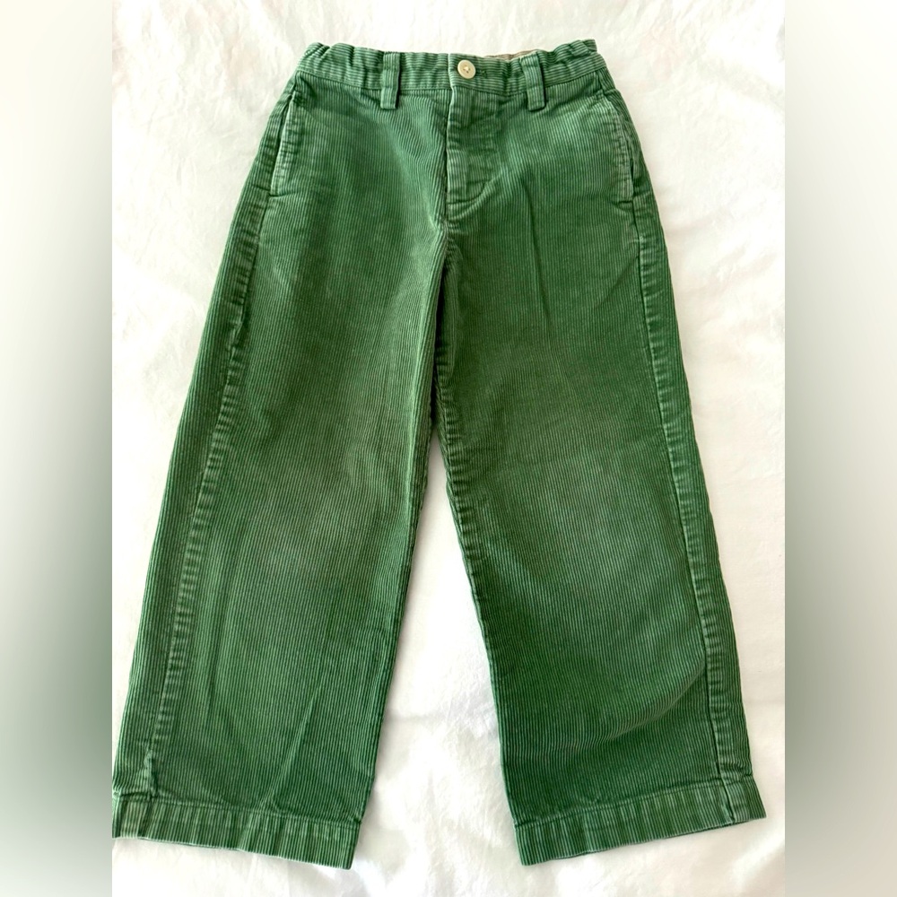 Boys vineyard vines corduroys, green, size 5